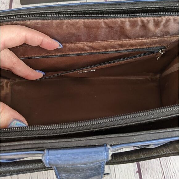 Miche Bag with Metallic Blue Vivian Shell (Standard Classic) - Picture 10 of 13